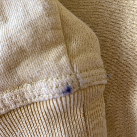 Stussy Yellow Crewneck - Picture 4 of 4